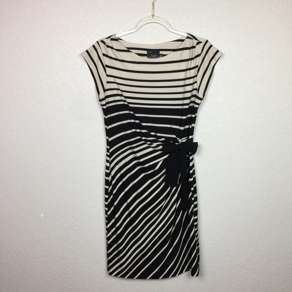 JUST TAYLOR Striped Fitted Dress w/Tie Waist Sz 10 - Picture 1 of 8